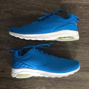 Nike Air Sneaker NWOT